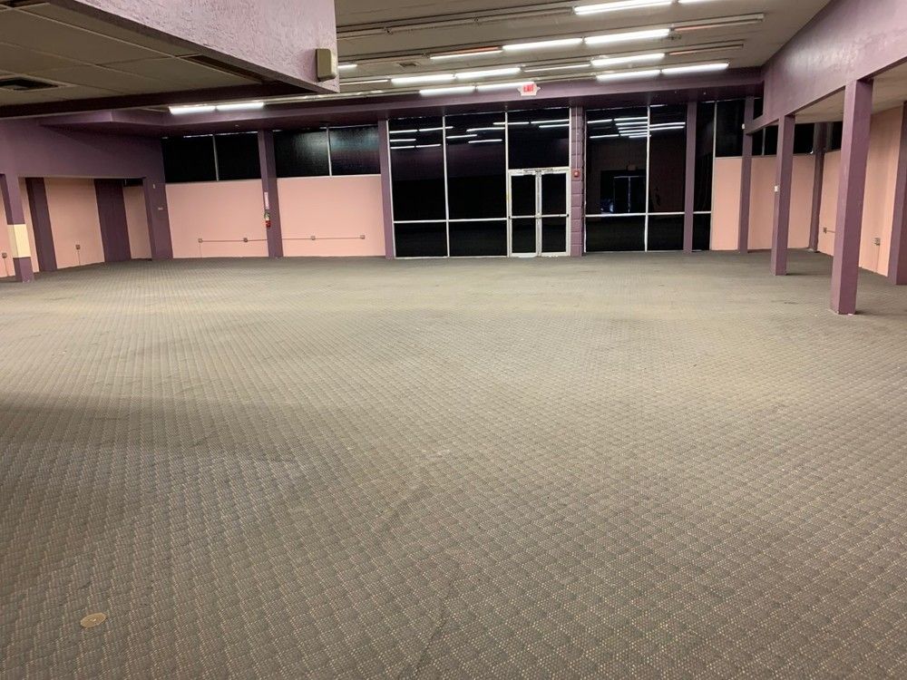 300 E Center Ave, Visalia, CA 93291